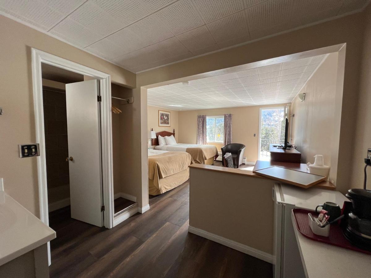 Double Room Two Double Beds