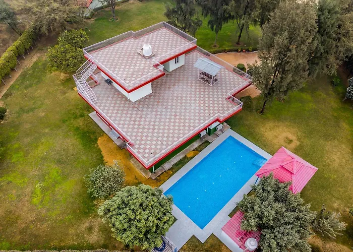 Alaya Stays 4Bhk Farmhouse With Pvt Pool & Garden - Manesar Gurgaon